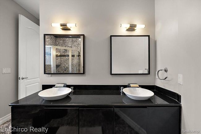 924 Knob Creek Dr, House other with 4 bedrooms, 4 bathrooms and null parking in Oakland Twp MI | Image 36