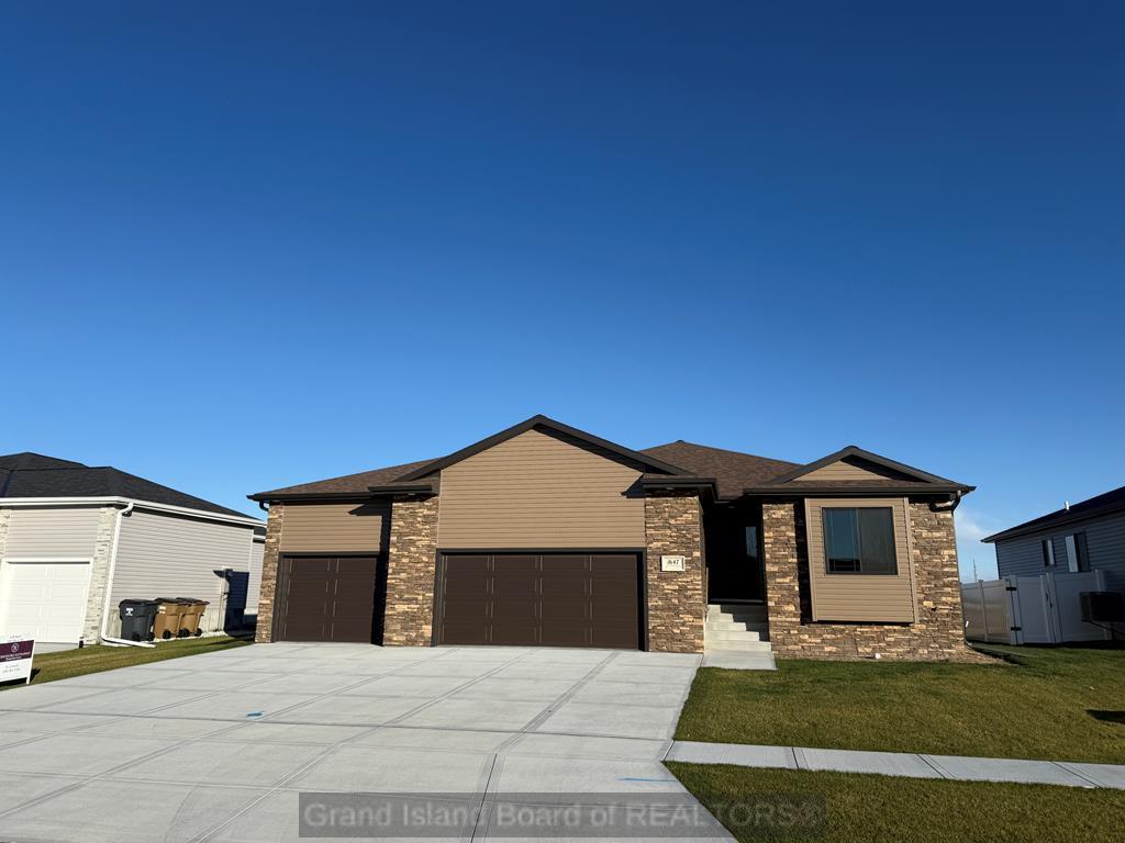 Stonewood Ave, Grand Island, NE 68803