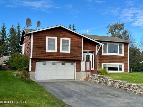 318 W Rockwell Avenue, Soldotna, AK, 99669 | Card Image