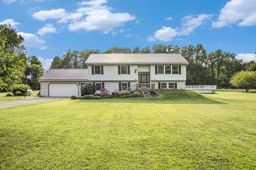 832 Clarendon Rd, Quincy, MI, 49082-9413 | Card Image