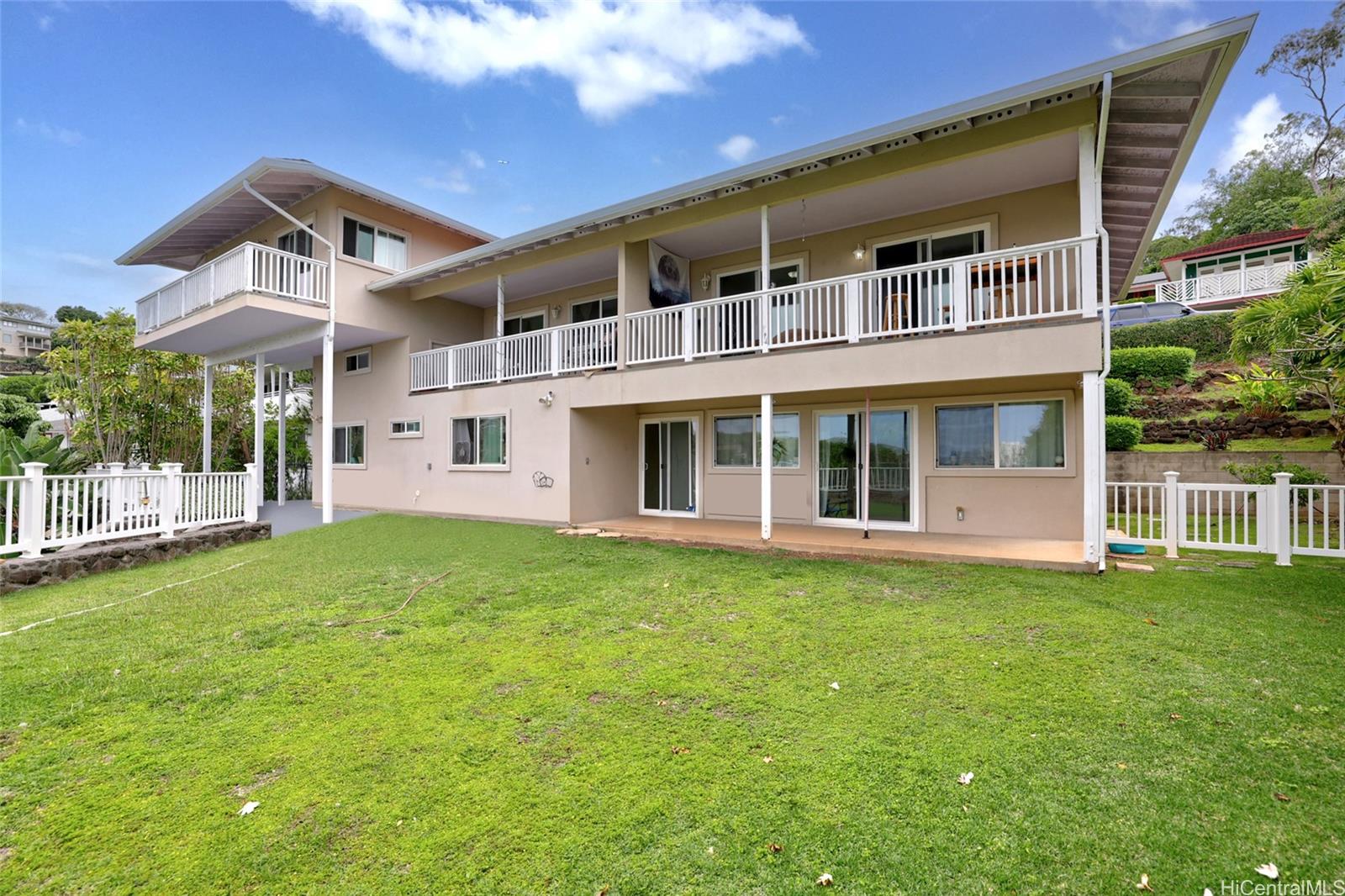 Mauna Pl, Honolulu, HI 96822