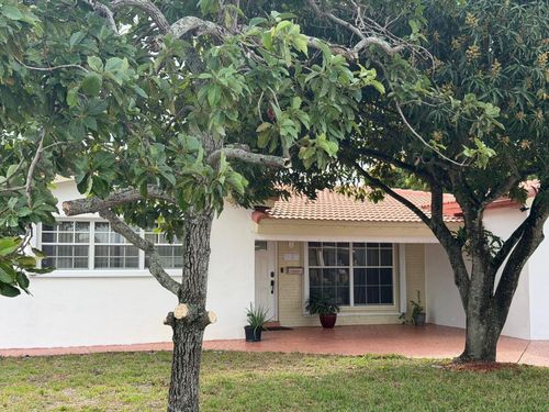 7928 Juniper St, Miramar, FL, 33023-5847 | Card Image