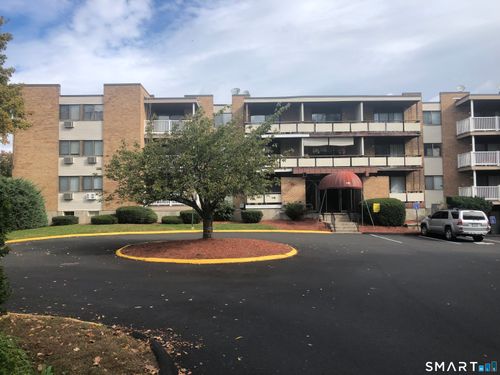 s-5-157 Bull Hill Ln, West Haven, CT, 06516-3939 | Card Image