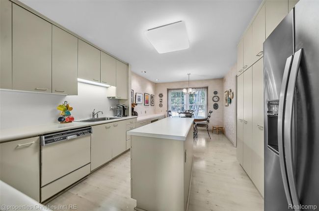Kitchen | Image 7