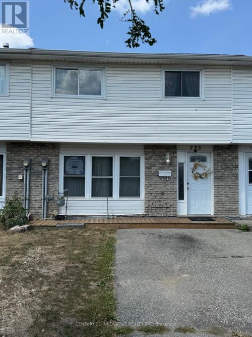 735 Parkview Cres, Cambridge, ON, N3H5A1 | Card Image