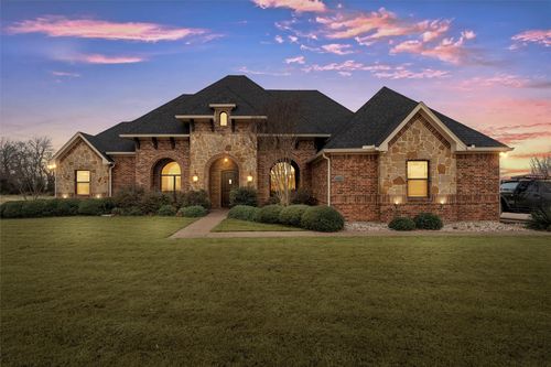 380 N Quail Run Dr, West, TX, 76691-2582 | Card Image