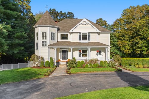 860 Silvermine Rd, New Canaan, CT, 06840-4332 | Card Image