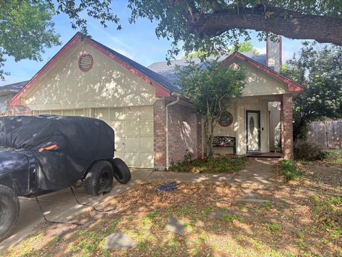 5232 Cornvalley Dr, Arlington, TX, 76017-6216 | Card Image