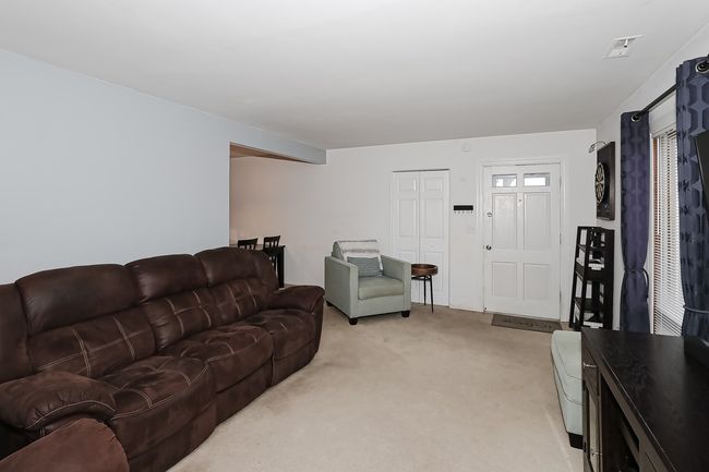 0 - 885 Wellington Ave, Home with 2 bedrooms, 2 bathrooms and null parking in Elk Grove Village IL | Image 8