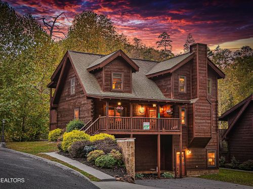 3322 Covered Bridge Way, Sevierville, TN, 37862-7456 | Card Image