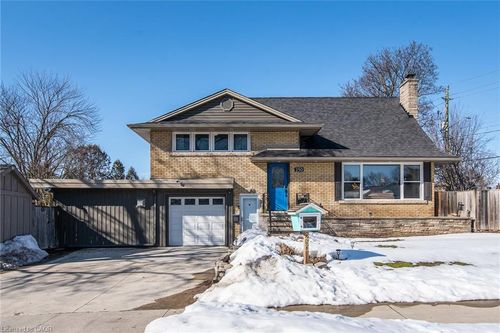250 Royal St, Waterloo, ON, N2J2J2 | Card Image