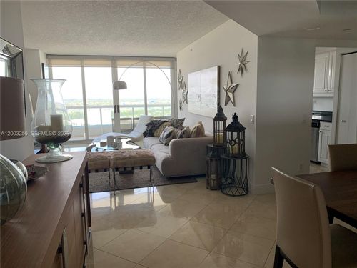 2904-21055 Ne 37th Ave, Aventura, FL, 33180-4085 | Card Image