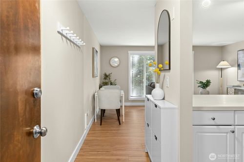 110-11208 Ne 68th St, Kirkland, WA, 98033-7144 | Card Image