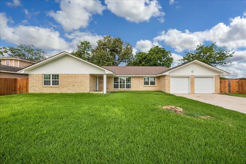 405 N Fulton St, Texas City, TX, 77591-3701 | Card Image