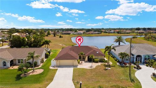 2152 Taiwan Ct, PUNTA GORDA, FL, 33983-8625 | Card Image