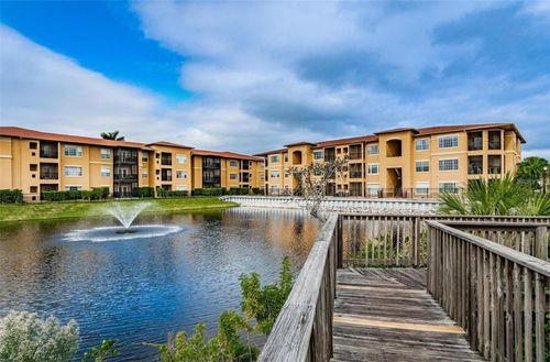 202-4323 Bayside Village Dr, TAMPA, FL, 33615-5559 | Card Image