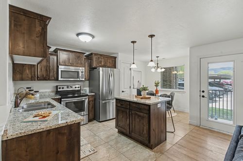 d-861 S Main St, Layton, UT, 84041-4388 | Card Image