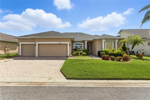 457 Golf Vista Cir, DAVENPORT, FL, 33837-8492 | Card Image