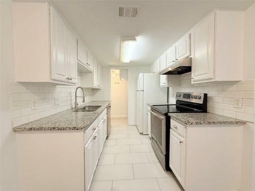 apt-125-2124 Burton Dr, Austin, TX, 78741-4153 | Card Image