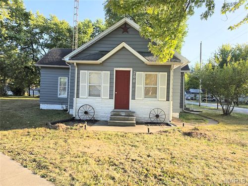 200 E Main Street, Coffeen, IL, 62017 | Card Image