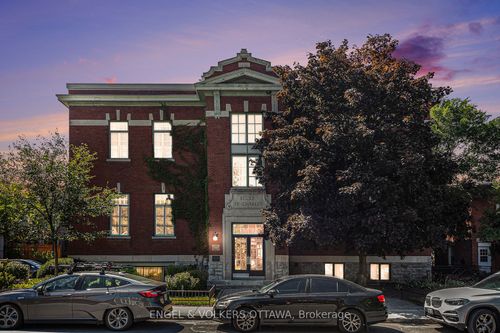 203-24 Springfield Rd, Ottawa, ON, K1M1C9 | Card Image