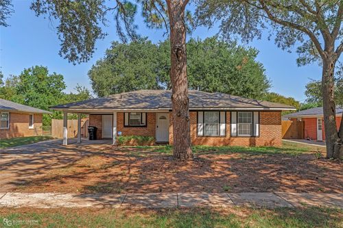 2611 Plantation Dr, Bossier City, LA, 71111-3421 | Card Image