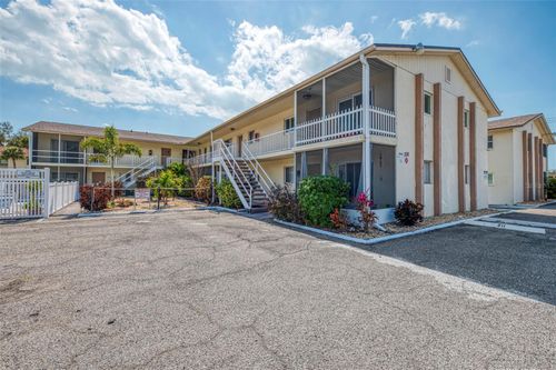 224-320 Base Ave E, VENICE, FL, 34285-4021 | Card Image