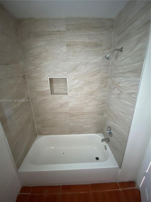 b-2800 Nw 14th St, Fort Lauderdale, FL, 33311-5132 | Card Image