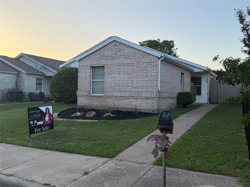 10255 Carolina Oaks Dr, Dallas, TX, 75227-7108 | Card Image