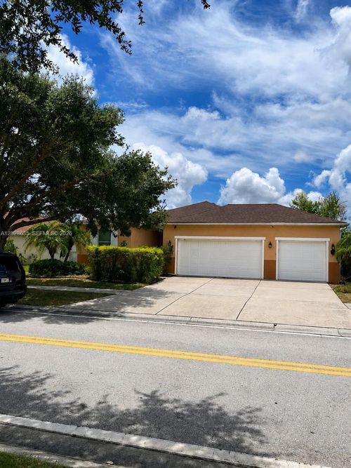 342 Star Shell Dr, APOLLO BEACH, FL, 33572-3518 | Card Image