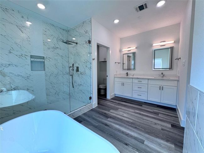 801 Woodard St, House other with 3 bedrooms, 2 bathrooms and null parking in Houston TX | Image 32