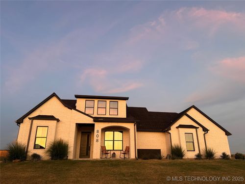 808 Prairie View Rd, Ardmore, OK, 73401-6097 | Card Image