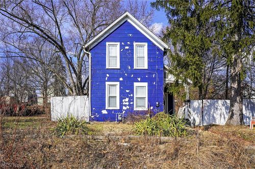 131 W Miller Ave, Akron, OH, 44301-1236 | Card Image