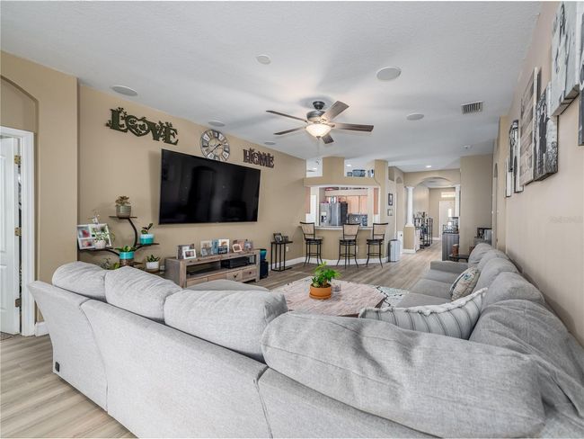 6018 Gannetdale Dr, House other with 5 bedrooms, 2 bathrooms and null parking in LITHIA FL | Image 14
