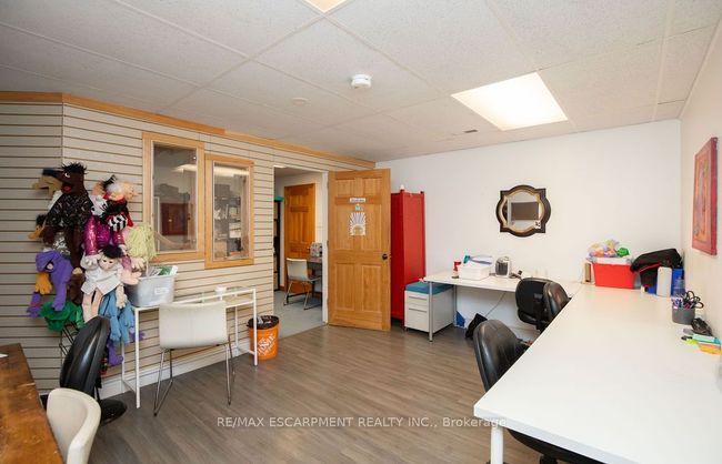144 Wilson St E, Home with 0 bedrooms, 4 bathrooms and 24 parking in Ancaster ON | Image 34