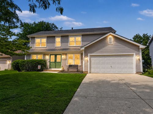 1262 Knollwood Cir, Crystal Lake, IL, 60014-1826 | Card Image
