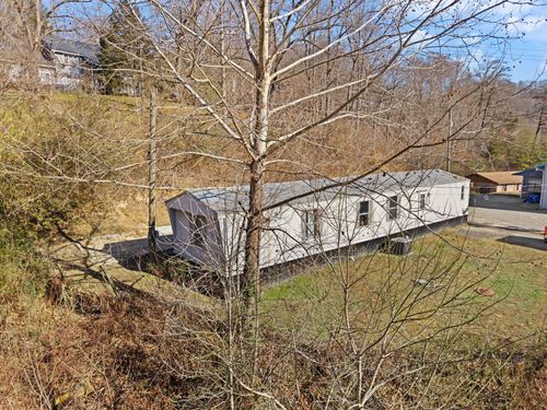 63 Elisa B Ln, Whitesburg, KY, 41858-6505 | Card Image