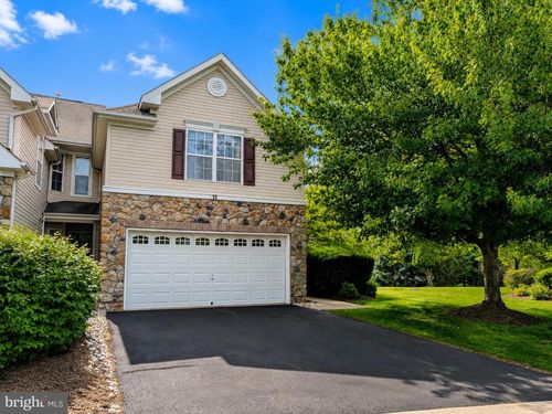 11 Miller Cir, Pennington, NJ, 08534-5148 | Card Image