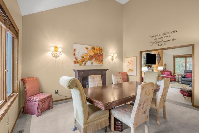 Formal Dining Room | Image 7