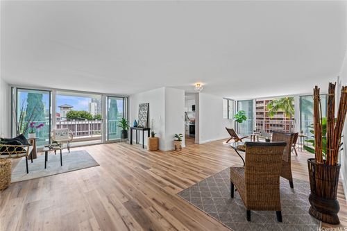apt-301-1130 Wilder Ave, Honolulu, HI, 96822-2753 | Card Image