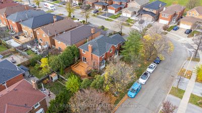 431 Commonwealth Cir, House other with 4 bedrooms, 4 bathrooms and 6 parking in Mississauga ON | Image 3