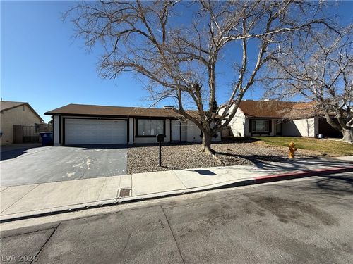 7129 Grasswood Dr, Las Vegas, NV, 89147-4741 | Card Image