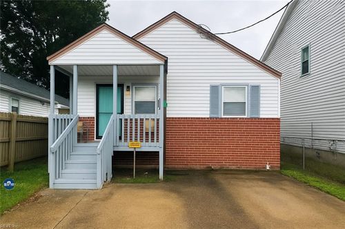 977 Avenue G, Norfolk, VA, 23513-1709 | Card Image