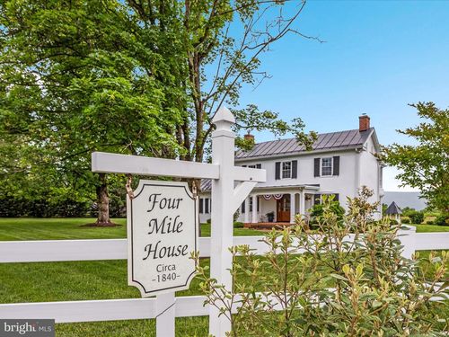 27986 Old Valley Pike, TOMS BROOK, VA, 22660-1912 | Card Image