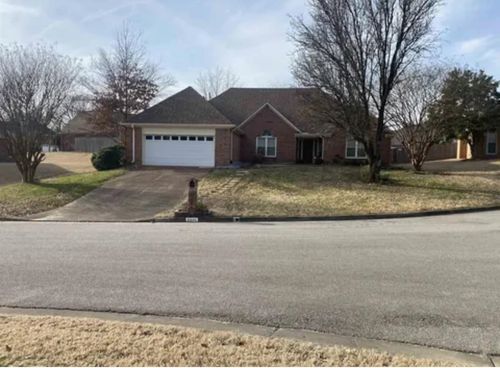8944 Meadow Pines Cv, Cordova, TN, 38016-2439 | Card Image
