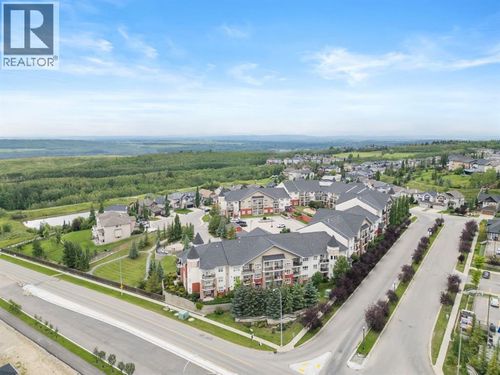 432-26 Val Gardena View Sw, Calgary, AB, T3H5Z5 | Card Image