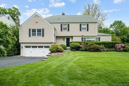 11 Tyler Rd, Scarsdale, NY, 10583-7216 | Card Image
