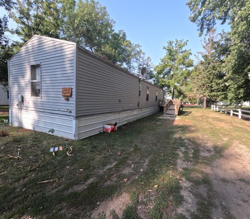 231 Dakota St N, Woodstock, MN, 56186-2002 | Card Image