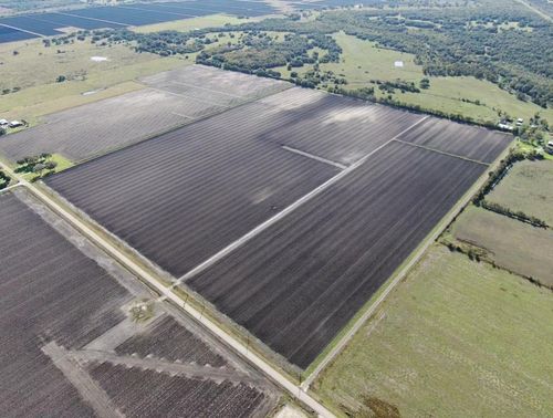 1010 E Rhodes School Rd, Damon, TX, 77430 | Card Image