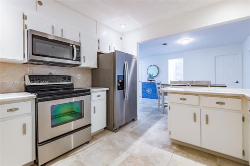 505-505 Heron Dr, Delray Beach, FL, 33444-1842 | Card Image